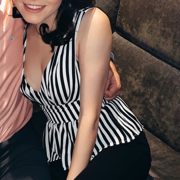 Impressions Online Boutique Deep V Peplum Top - Picture 4 of 4